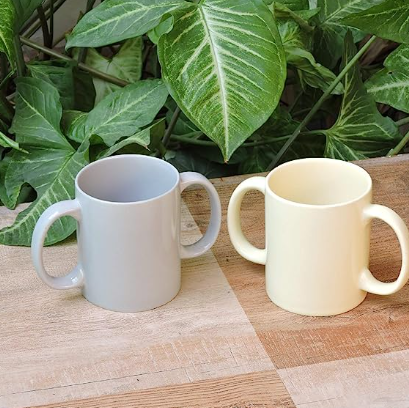 MUGS WITH DUAL HANDLES